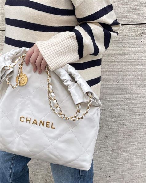 white mini chanel bag outfit